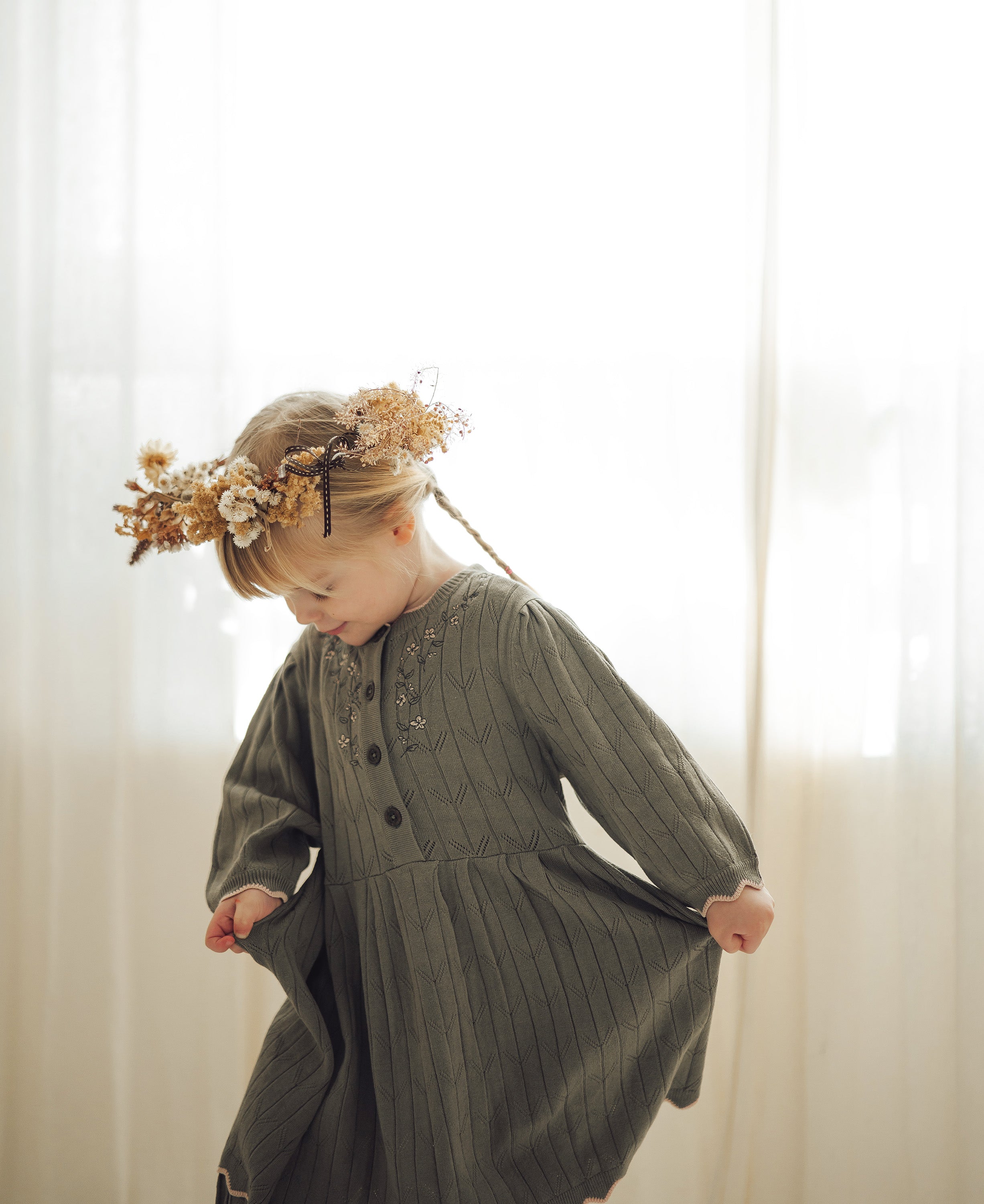 SUNNY EMBROIDERED 3/4 KNIT kjóll