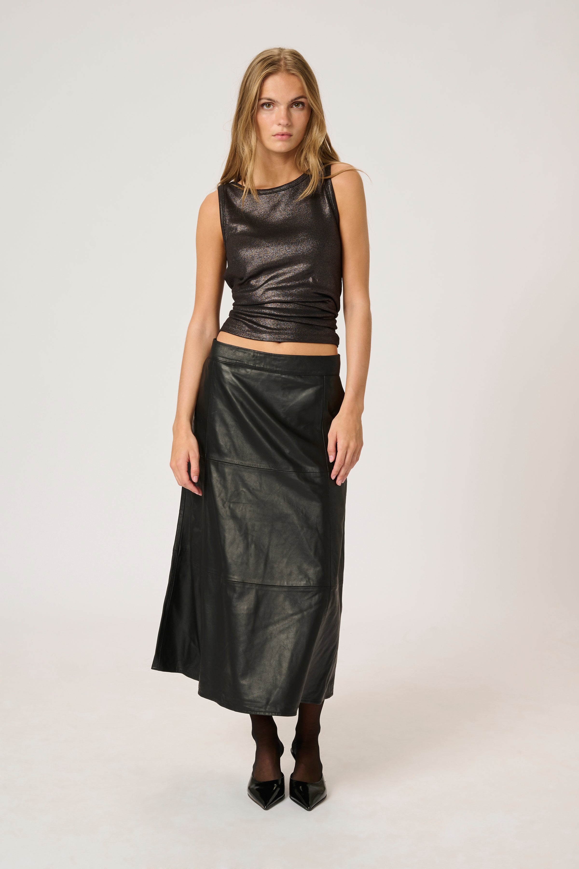 KaliraMW Top (Black with Gun Metalic)