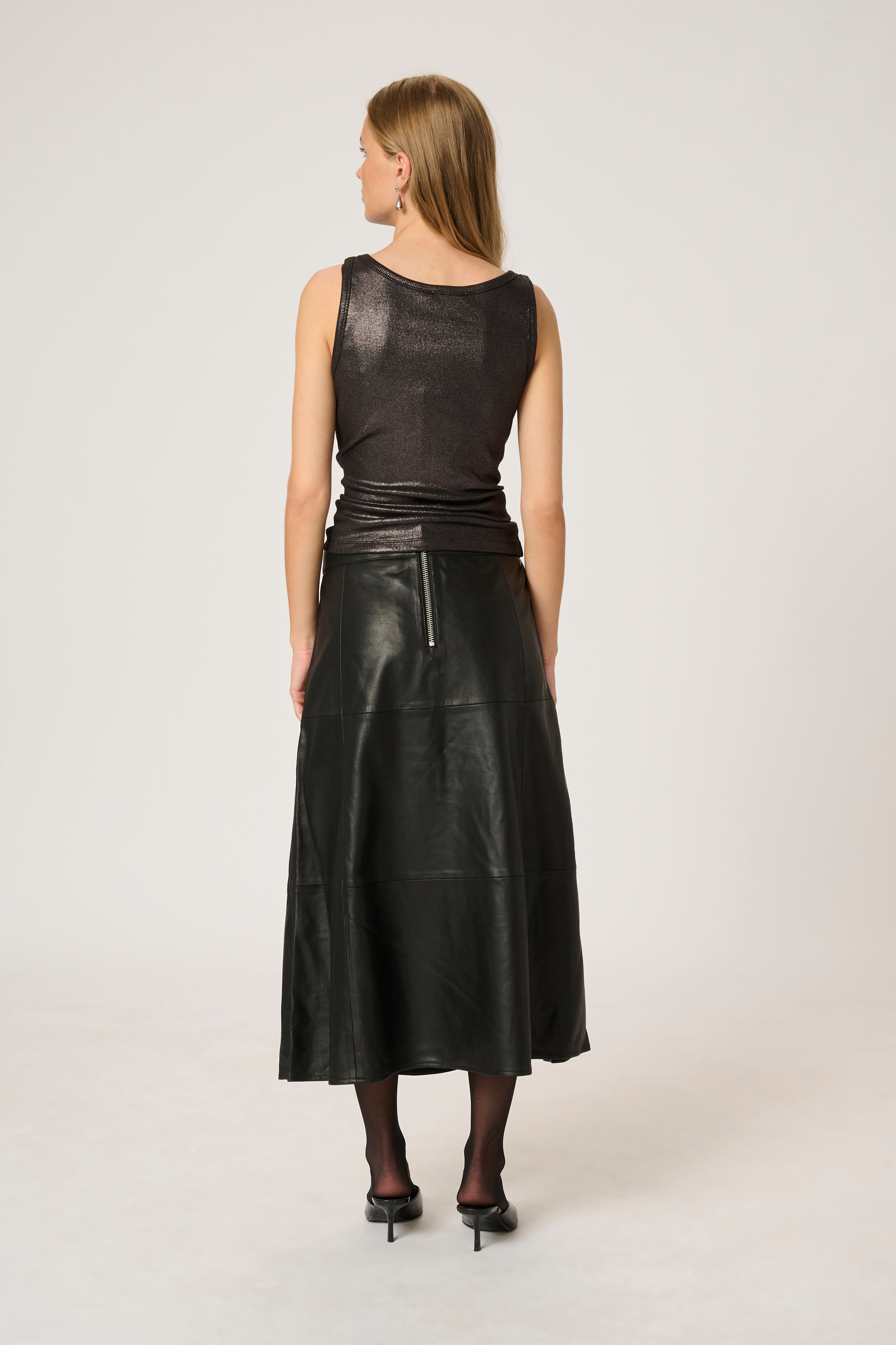 KaliraMW Top (Black with Gun Metalic)