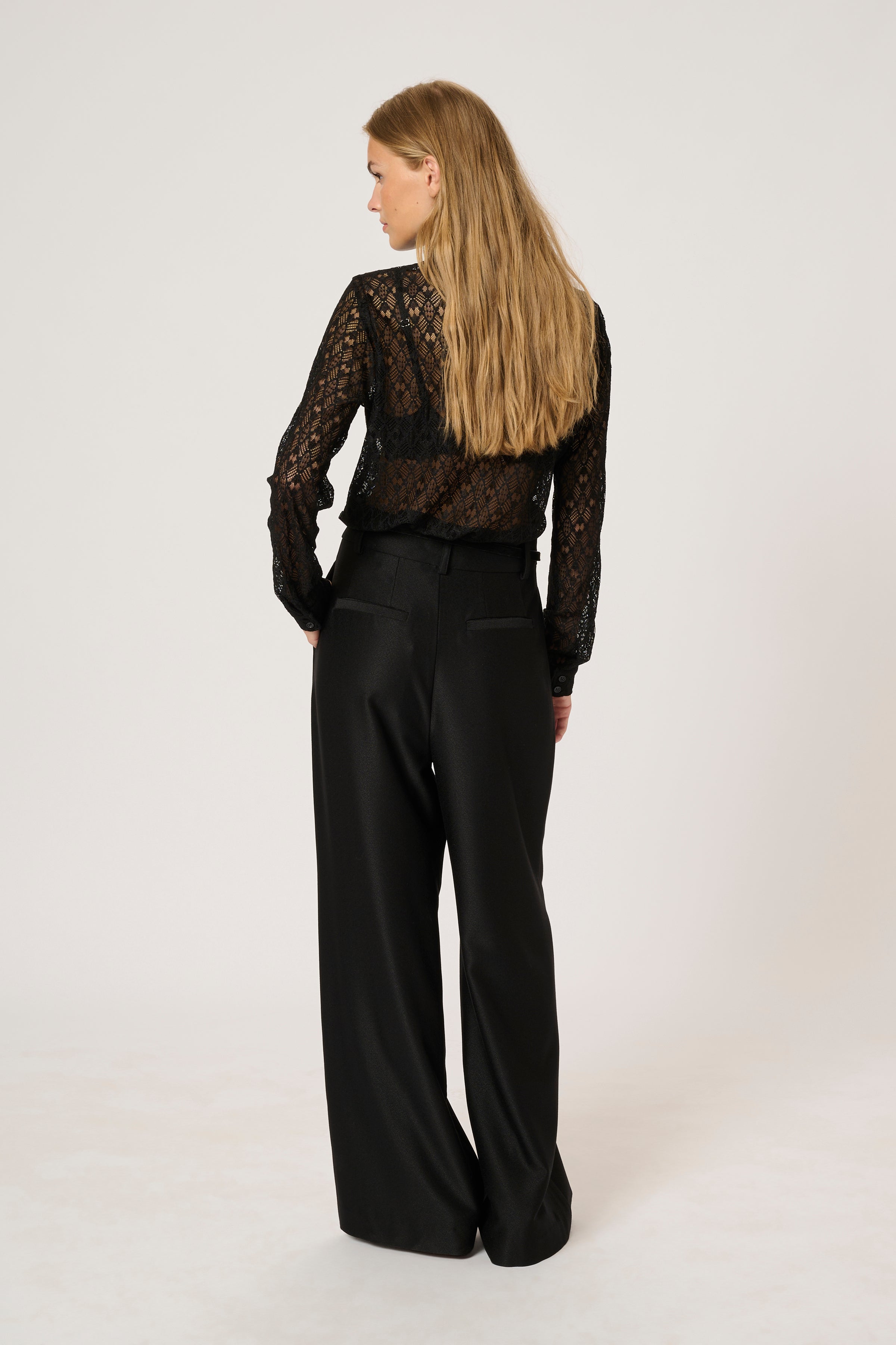 ViolaMW Lace Shirt-BLACK