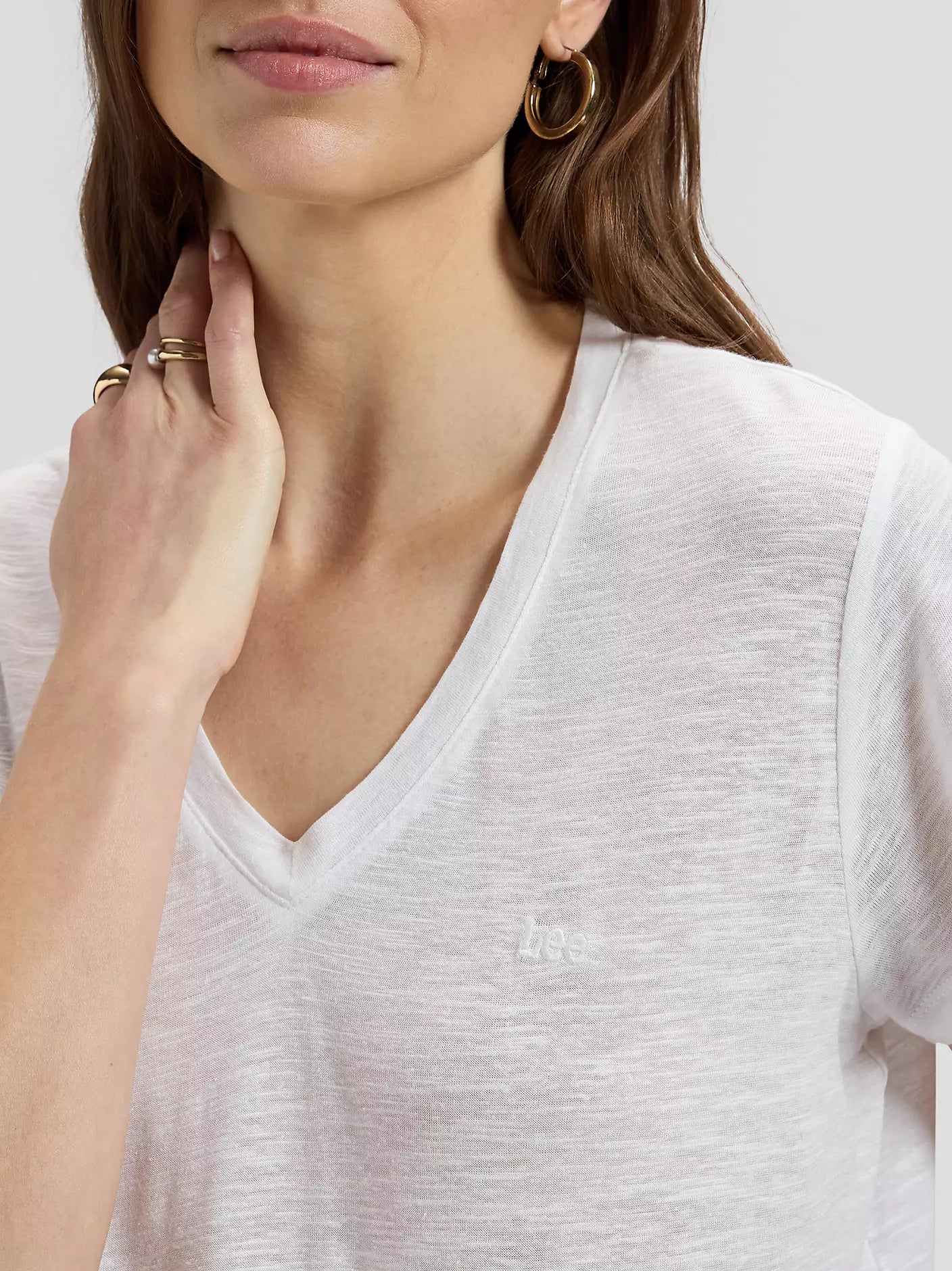 V NECK TEE BRIGHT
