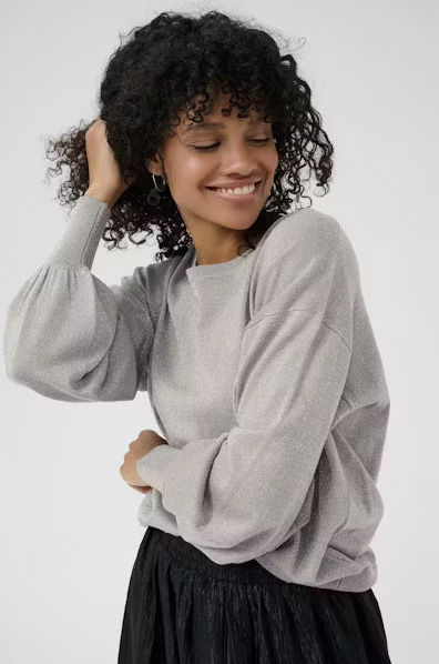 Regina O-neck peysa