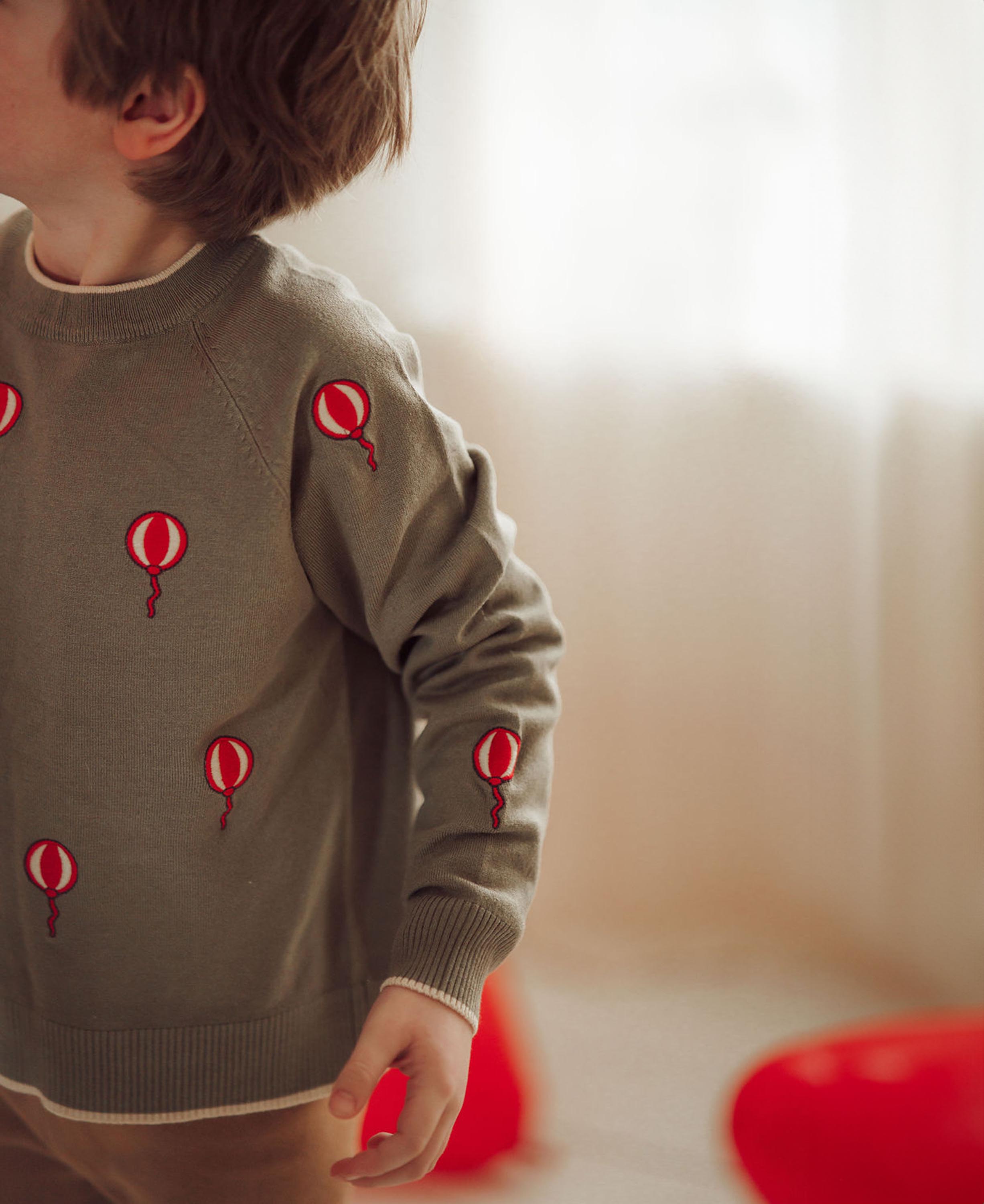 FAVO EMBROIDERED peysa