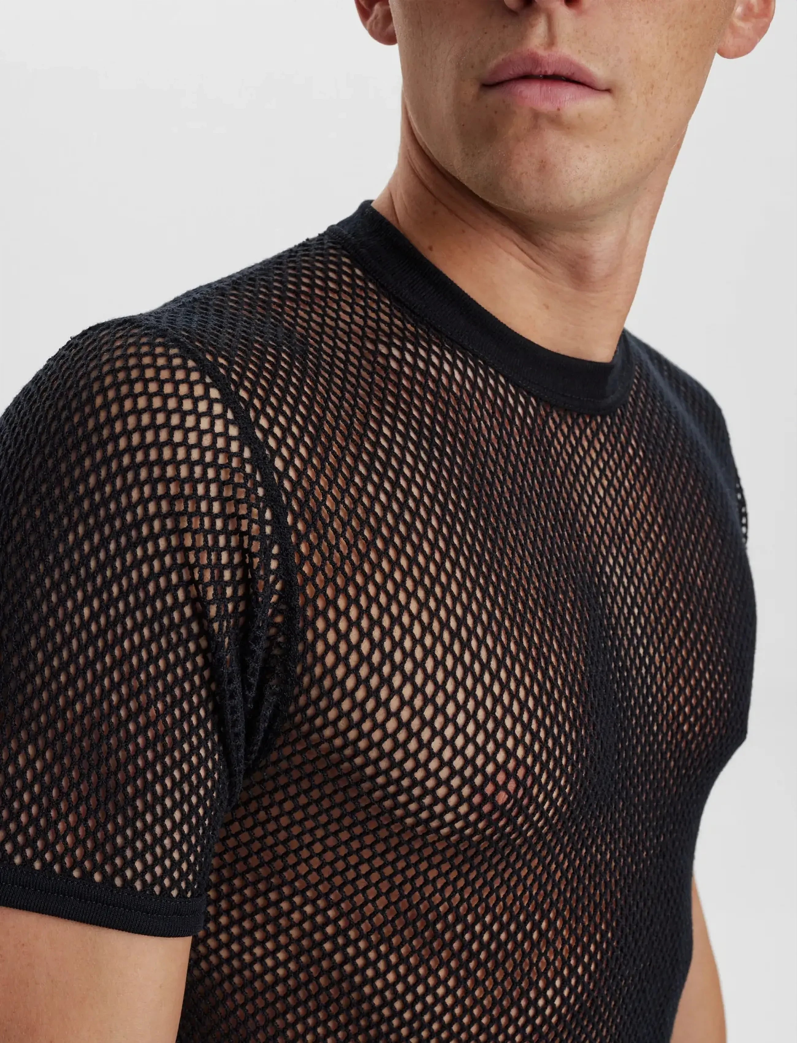 DOVRE wool mesh t-shirt (Black)